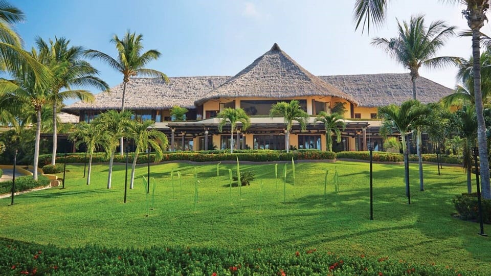 Main Lobby Building
