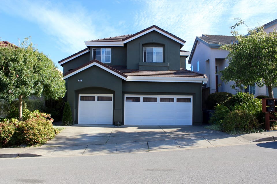 4 bedroom 3 bath single family house