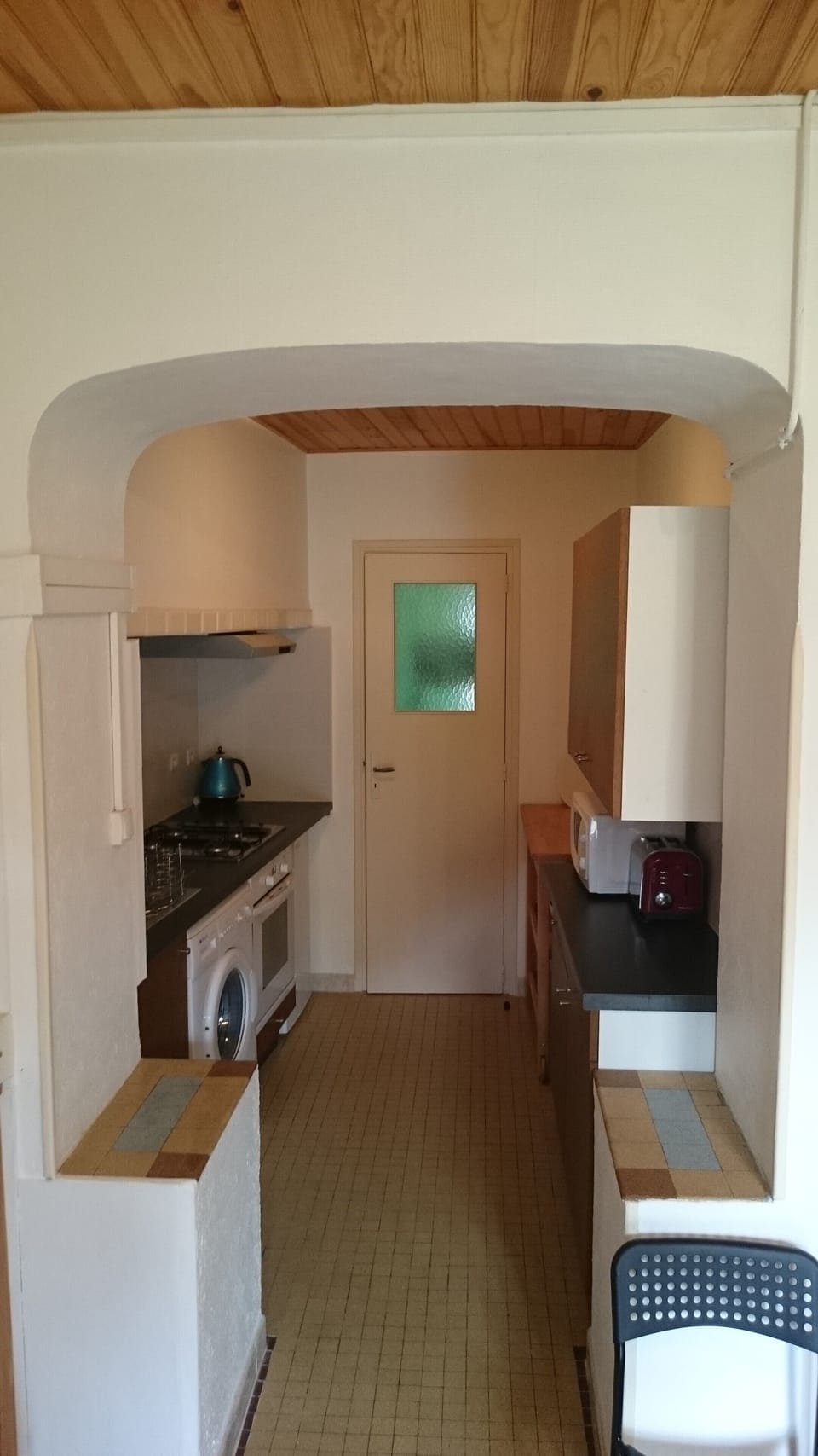 Separate galley kitchen 