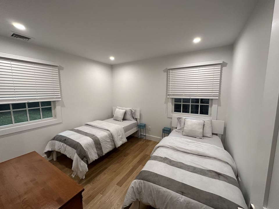 Twin Bedroom