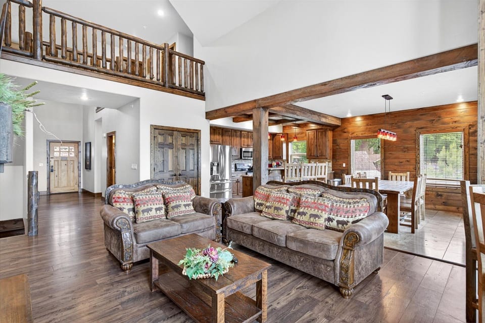 Open concept design flowing into the kitchen and dining room