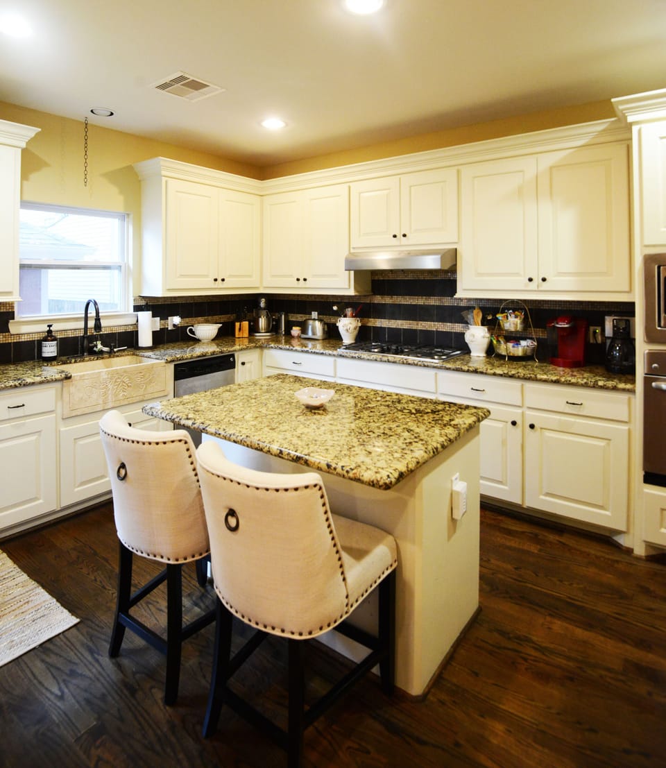 Kitchen bar seating