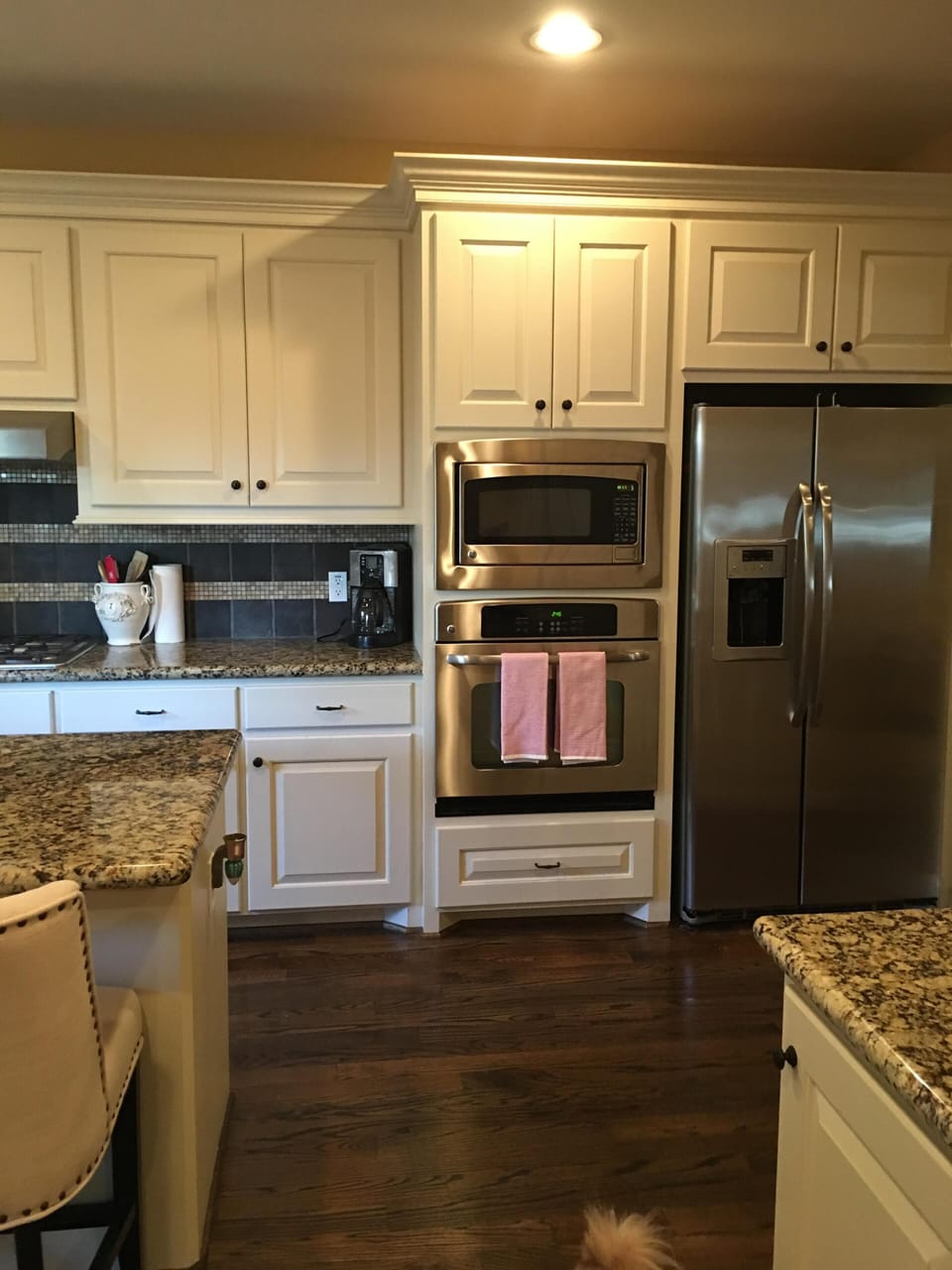 Large Kitchen with Gas Stove