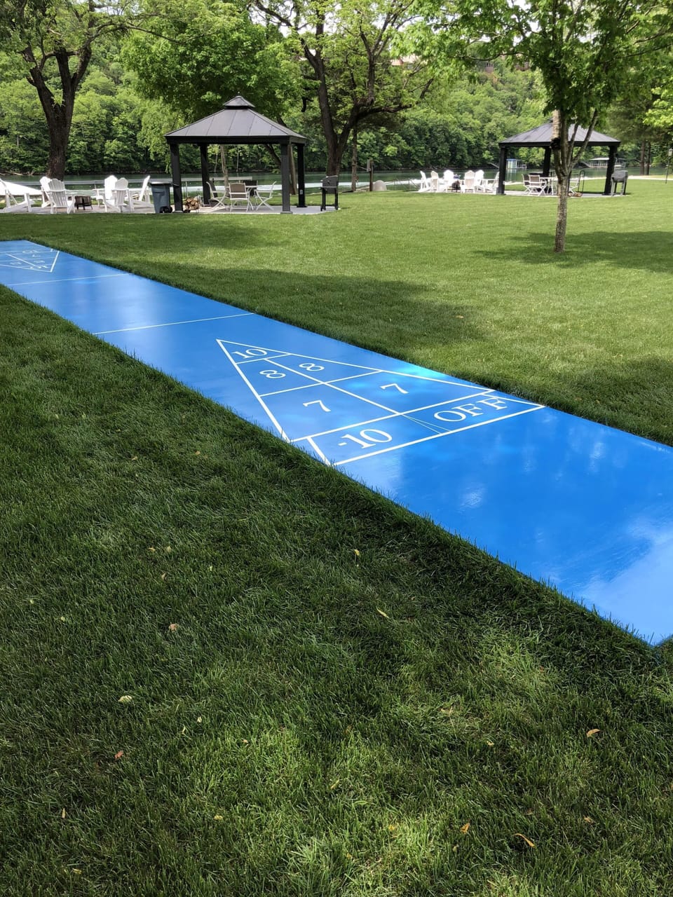 shuffleboard court