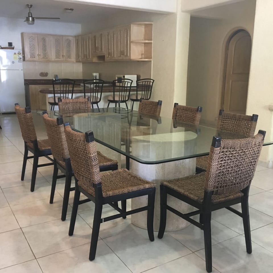 dinning room and kitchen 