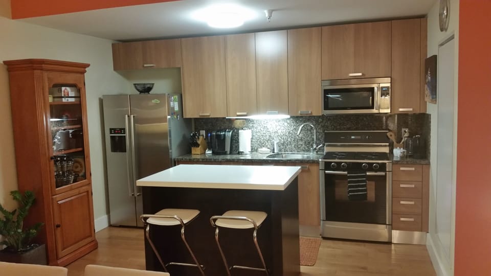 Kitchen complete with pots, pans, utensils, appliances, everything you need.