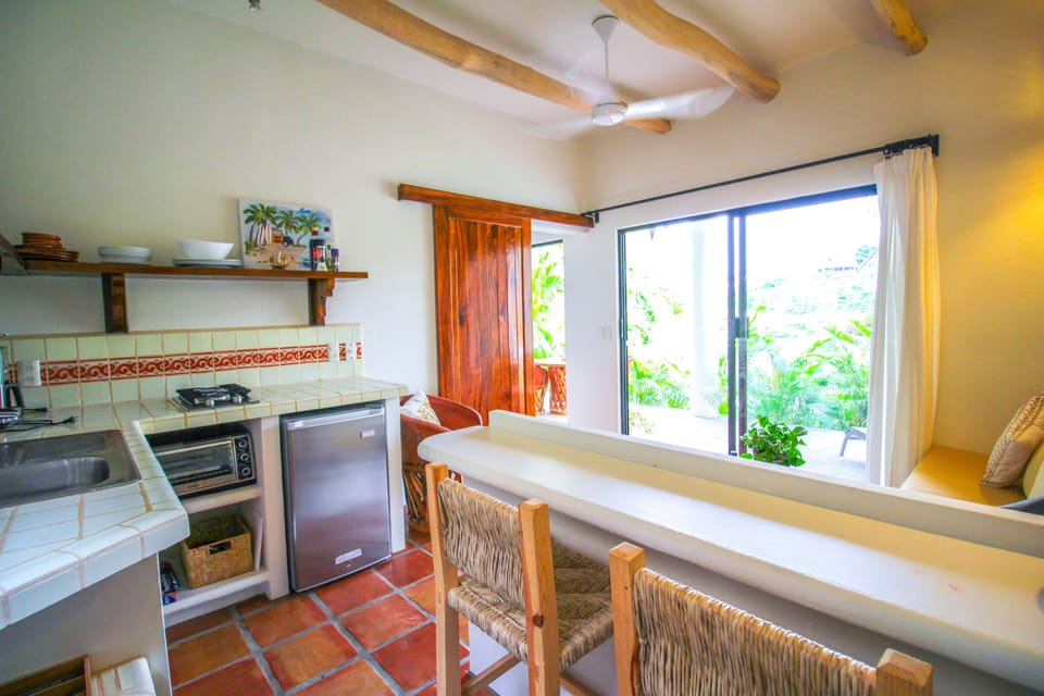 breakfast bar