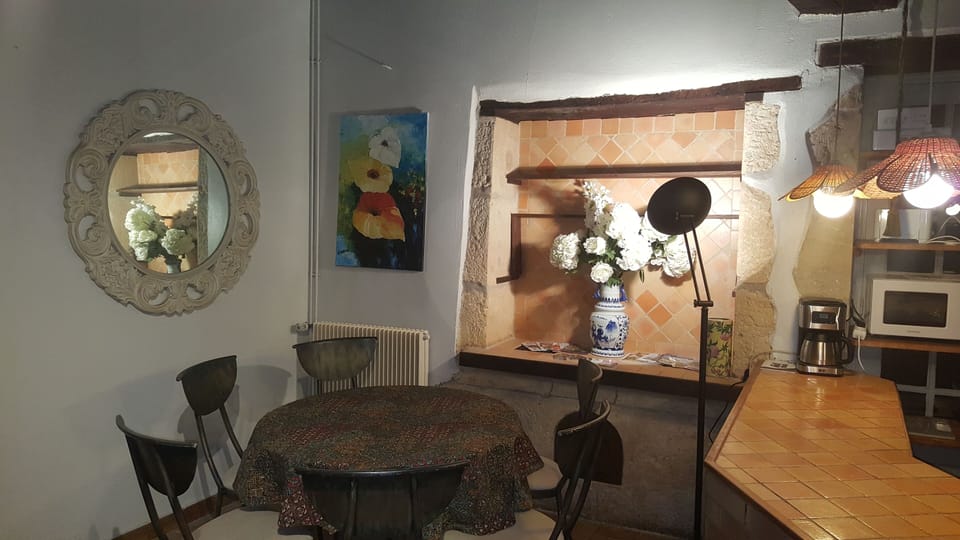Large 18th Century Townhouse/8 persons