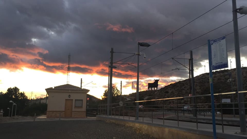 Venta Lanuza tram stop. 10 minutes walk away or 2 minutes in the car.