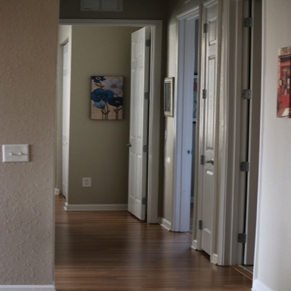 3 Bedrooms and 1 Washroom down the hallway. 2 Queen Size Bedrooms & twin beds 