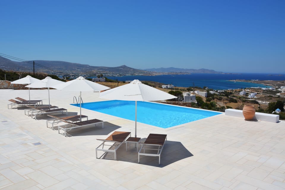 Sea and pool view