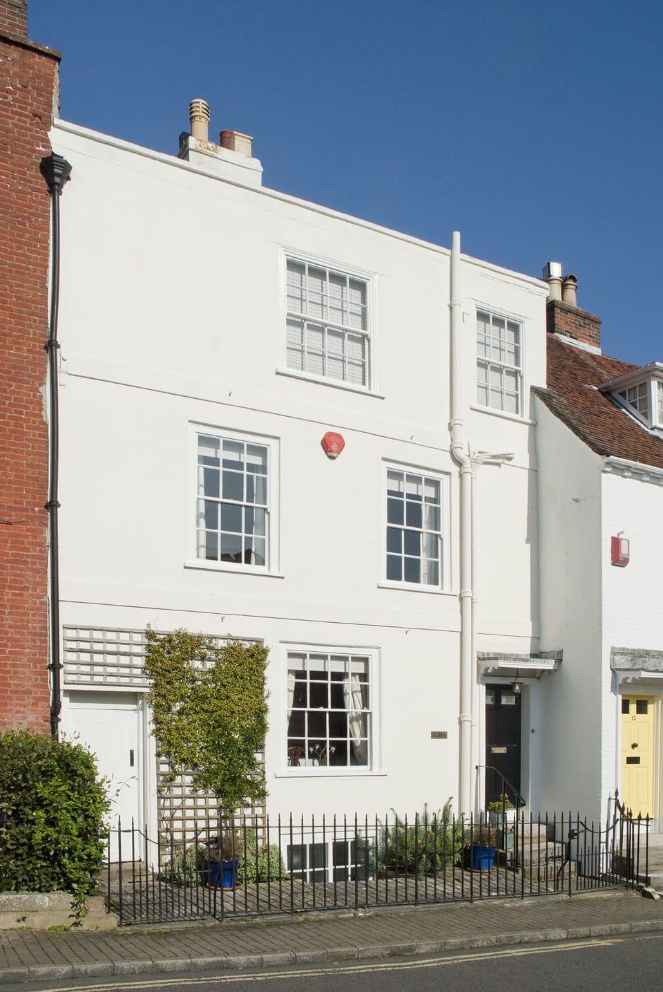 Sea House set in Lymington's best preserved Georgian terrace