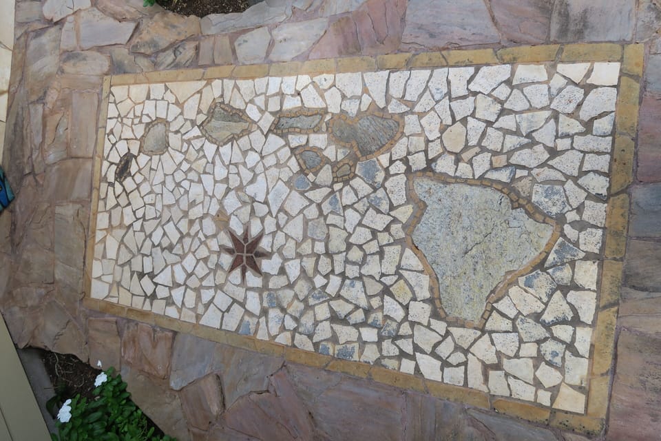 Hawaii Island stone work in the entry way.