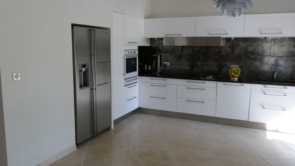 The fully equipped interior kitchen