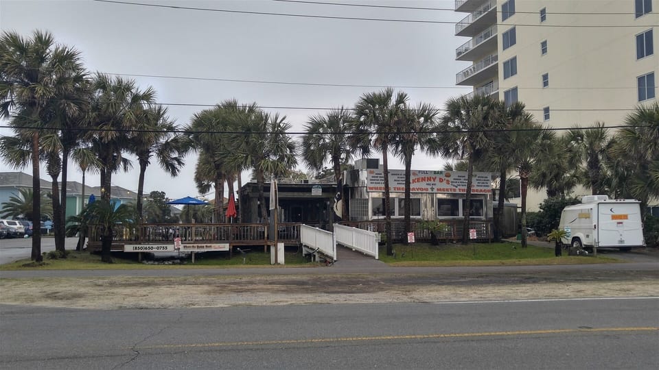 Kenny D`s Beach Bar & Grill 5-6 Min Walk