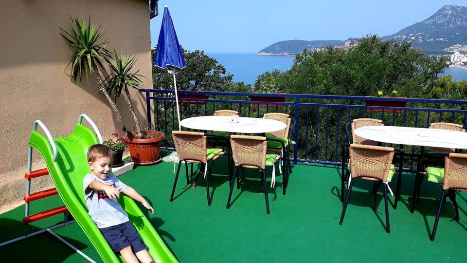 #sharedteracce,#childrenplayground,#playground,#seaview,#cityview,#mountainview,