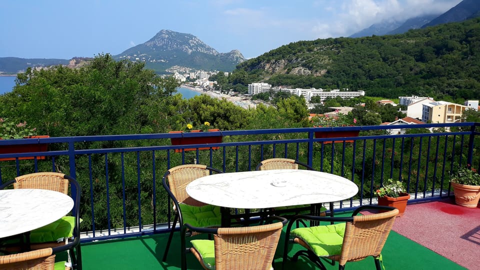 #sharedteracce,#childrenplayground,#playground,#seaview,#cityview,#mountainview,