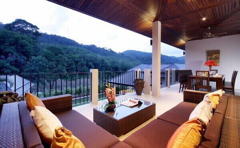 Stunning Opal Villa: 6 Bedroom