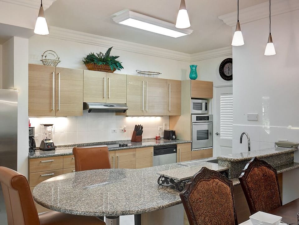 A fully-outfitted kitchen for the aspiring chef in the family! We can also pre-stock for you if needed