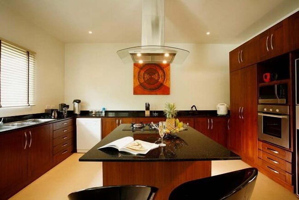 Jade Villa (7BR) Nai Harn, Phuket