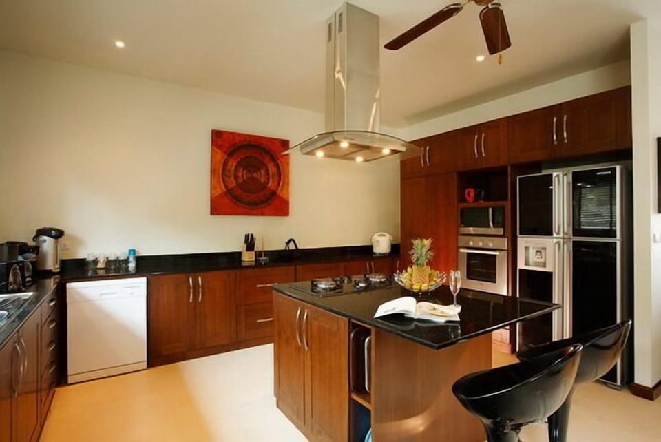 Jade Villa (7BR) Nai Harn, Phuket