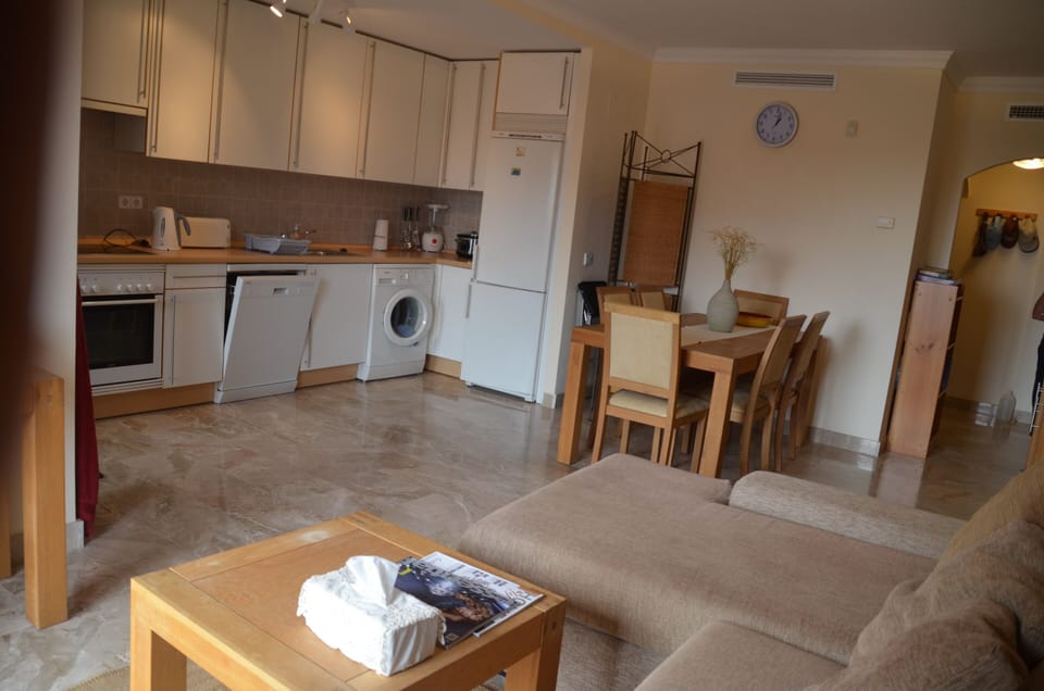 Lounge / Diner / kitchen. Open plan