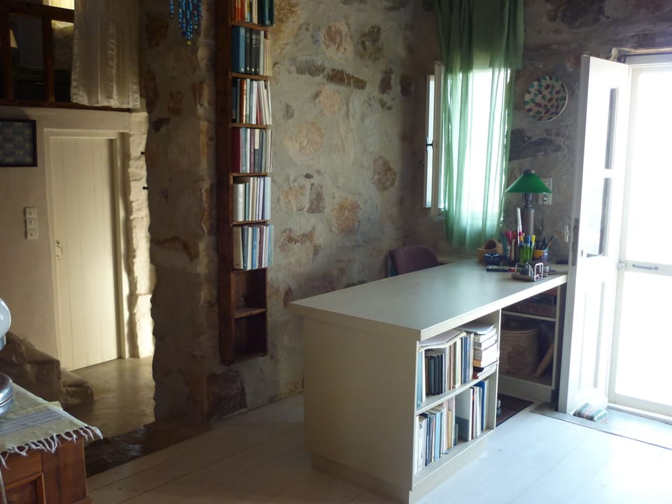 living room's desk corner