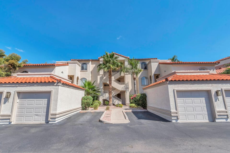 Main Floor Condo. Parking and Garage Included