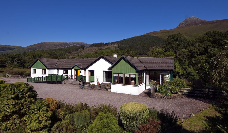 Riverbank Holiday Cottages