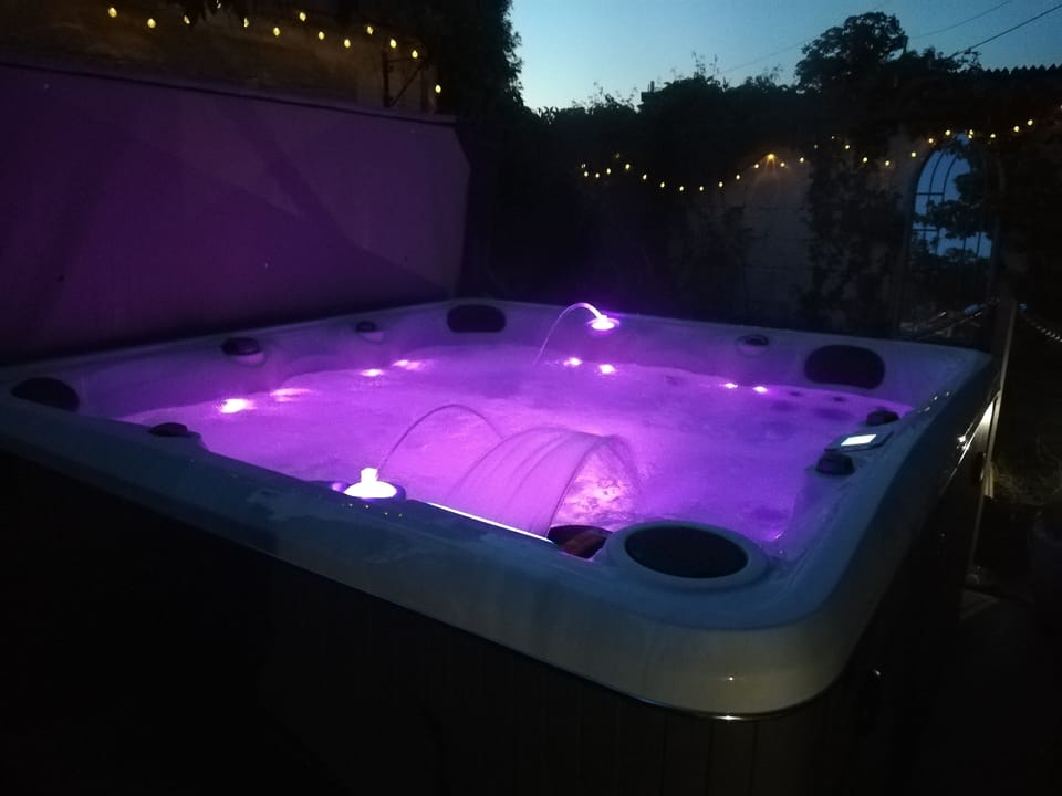 Kick back and count the stars in your private hot tub 