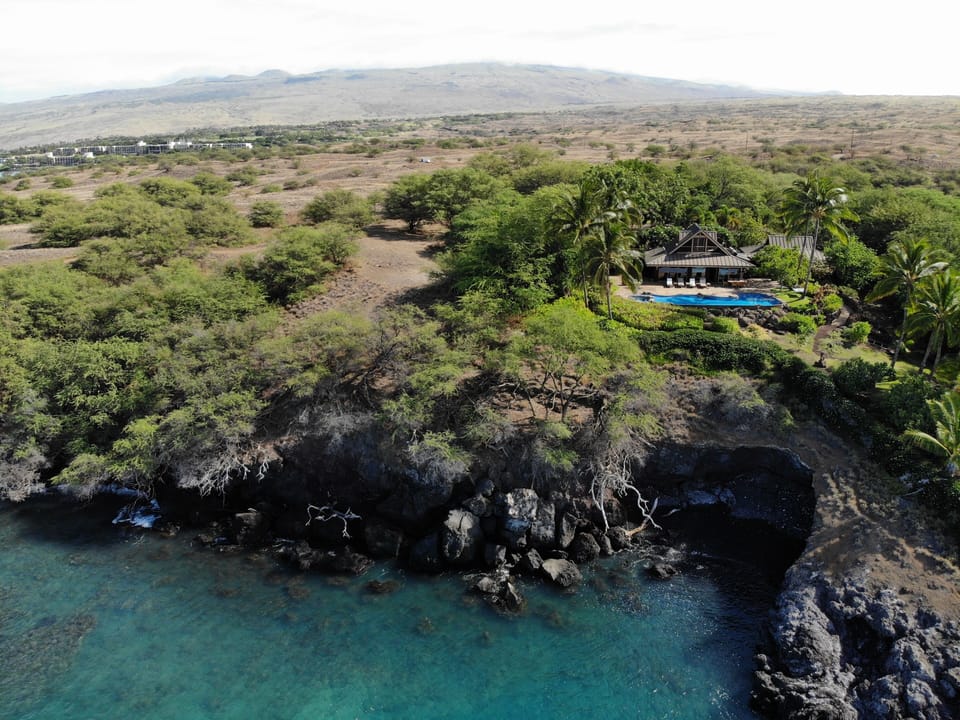 Cliffside and private setting on all sides