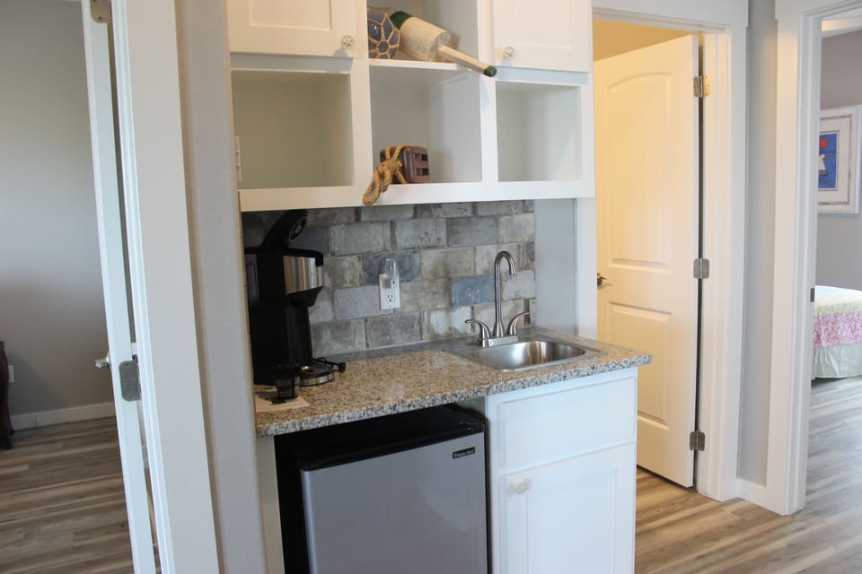 Wet Bar Upstairs