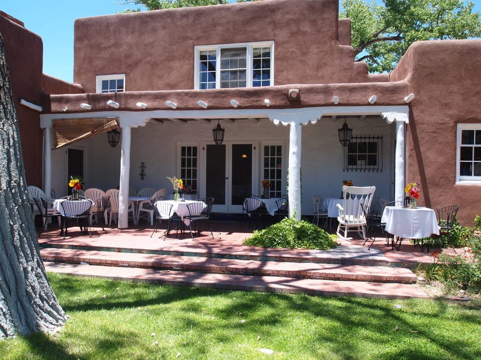 Courtyard to the main house, open to all guests