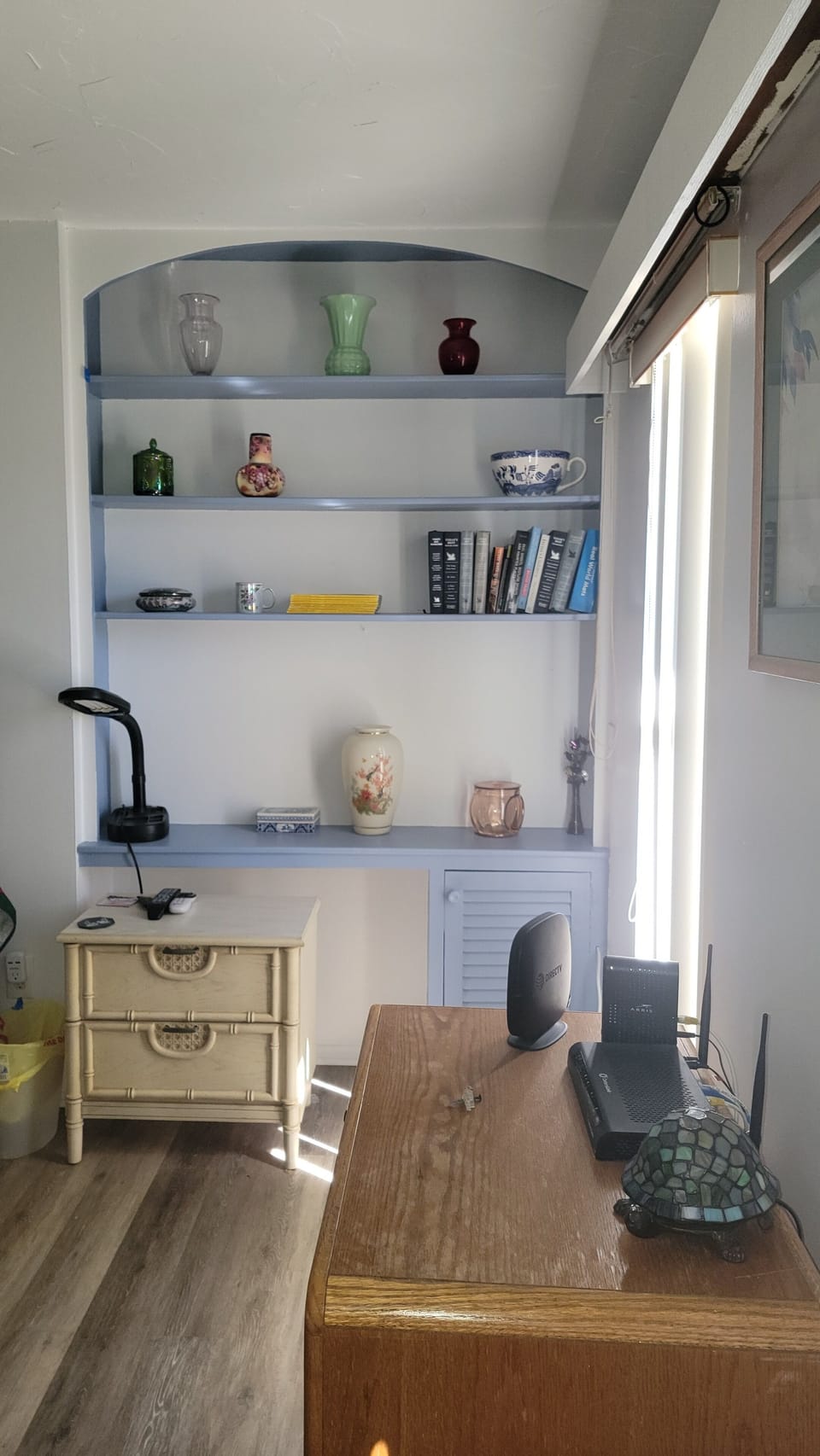 1st Guest Room Book Shelf