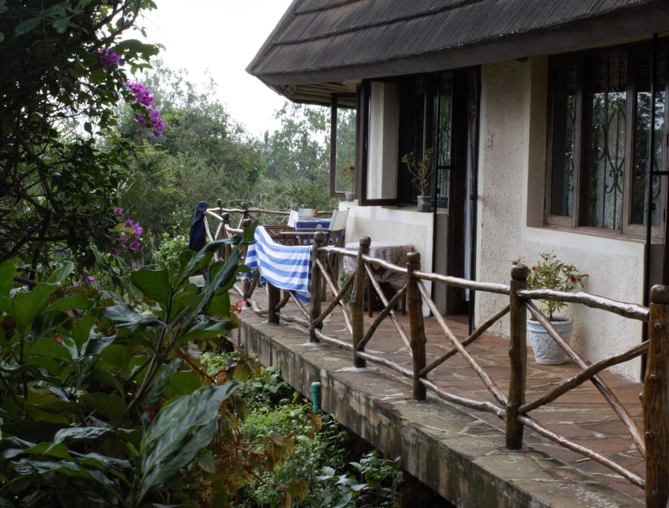 Deck to master and family suite