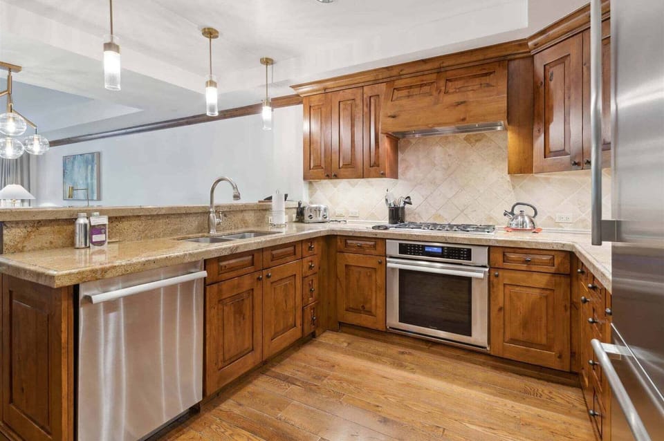 Aspen Mountain Residences 2 Bedroom