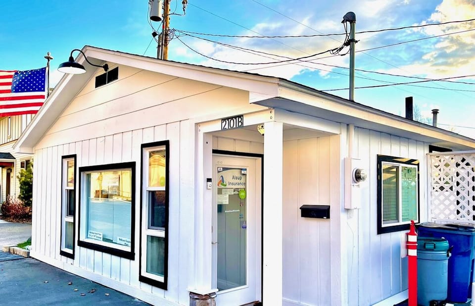 Centrally located - close to everything!  
(office in front - Air BnB in back)