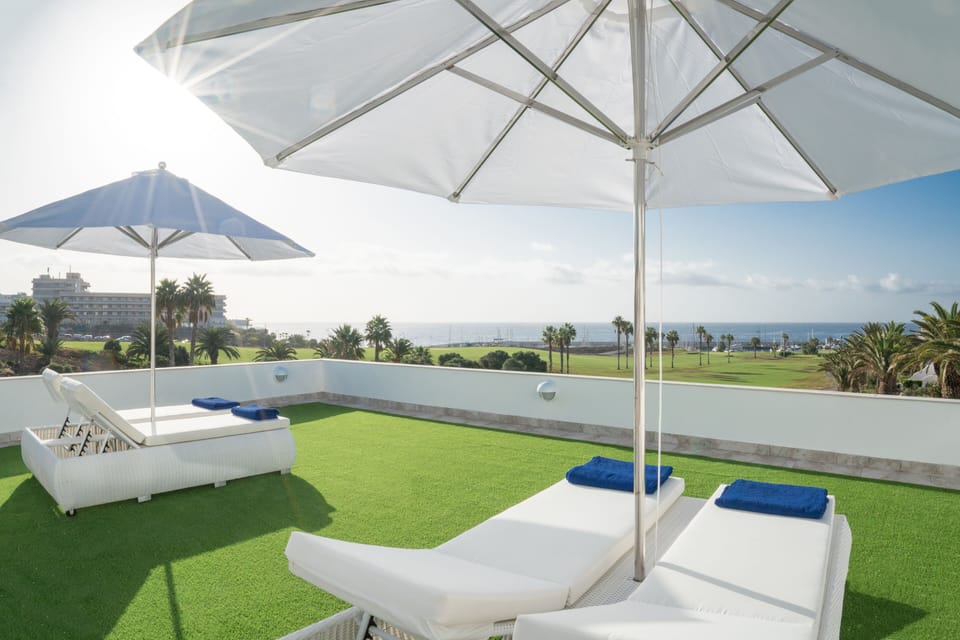 The stunning setting of Amarilla Golf Villas
