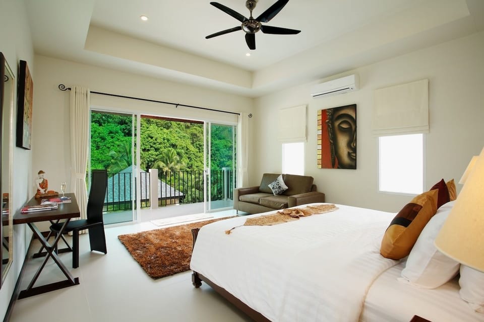 Master Bedroom Suite