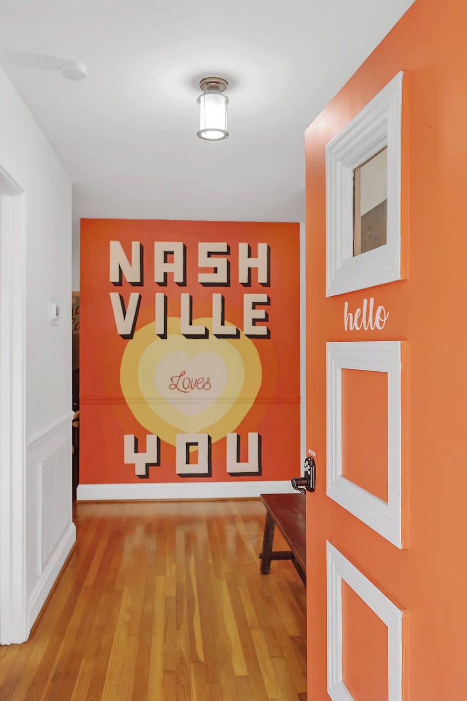 Hello! Come on inside, Nashville love you!