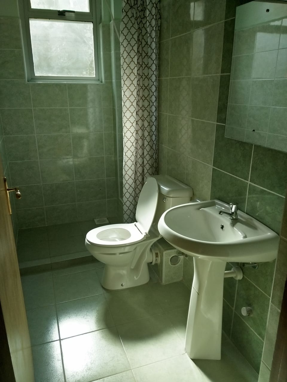 bedroom 1 Bathroom