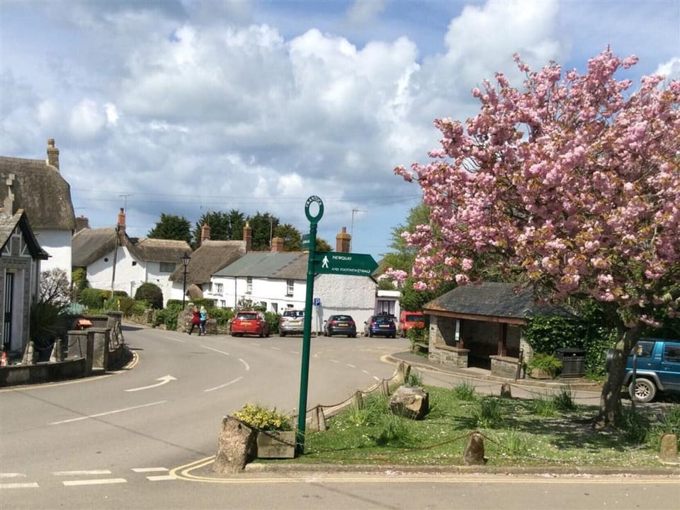 Crantock village square