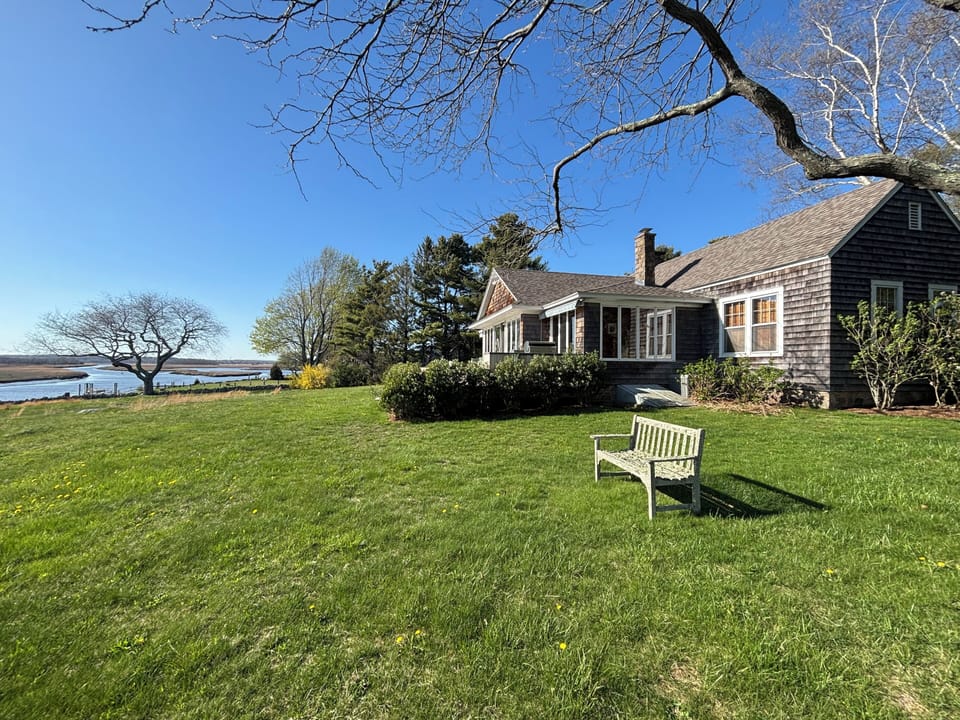 Located at the mouth of the Connecticut River 