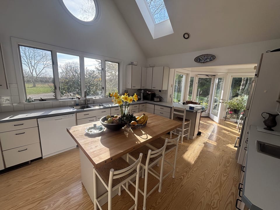 Full chef's kitchen with new appliances