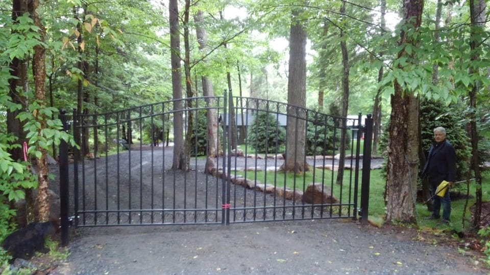 Exclusive private gated entrance and drive-way leading to the Bear's Den.