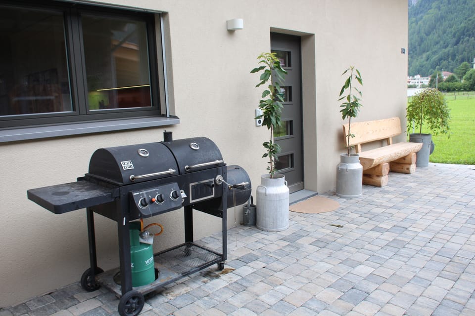 outdoor gas grill