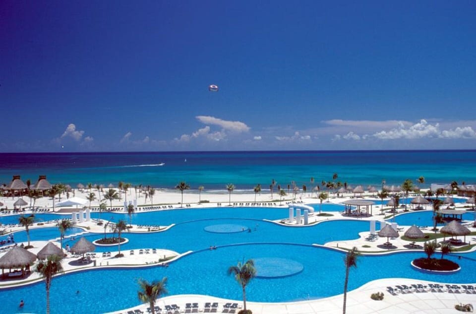 Overview of Mayan Palace Pool