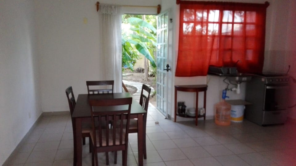 dinning room/kitchen