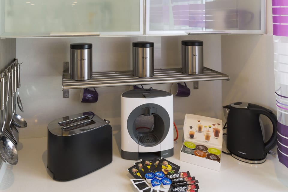 Dolce Gusto Coffee Machine 