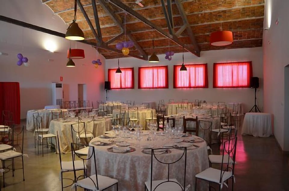 Banquet hall